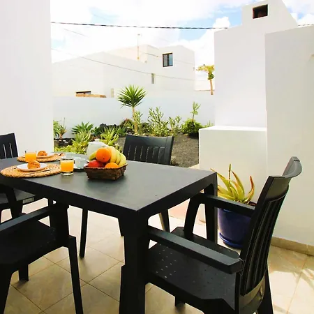 度假居 Casa Tabaiba Con Jardin Y Barbacoa 蒂亚斯