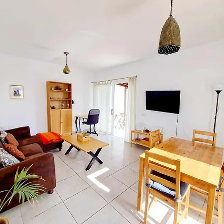 בית נופש Casa Tabaiba Con Jardin Y Barbacoa *